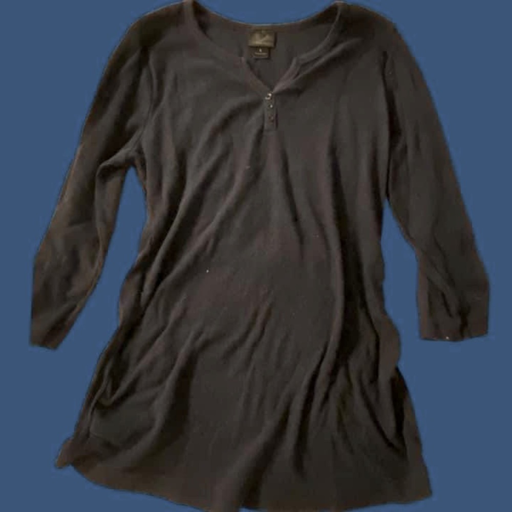 💥6/$35💥
 Oh Baby by Motherhood Maternity 
3/4 thermal style top